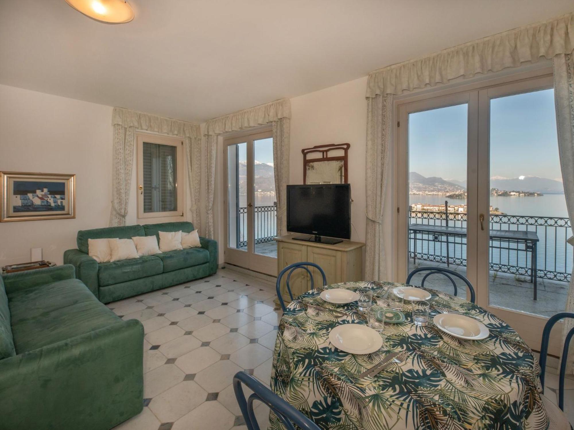 סטרסה Apartment Punta Borromea By Interhome מראה חיצוני תמונה